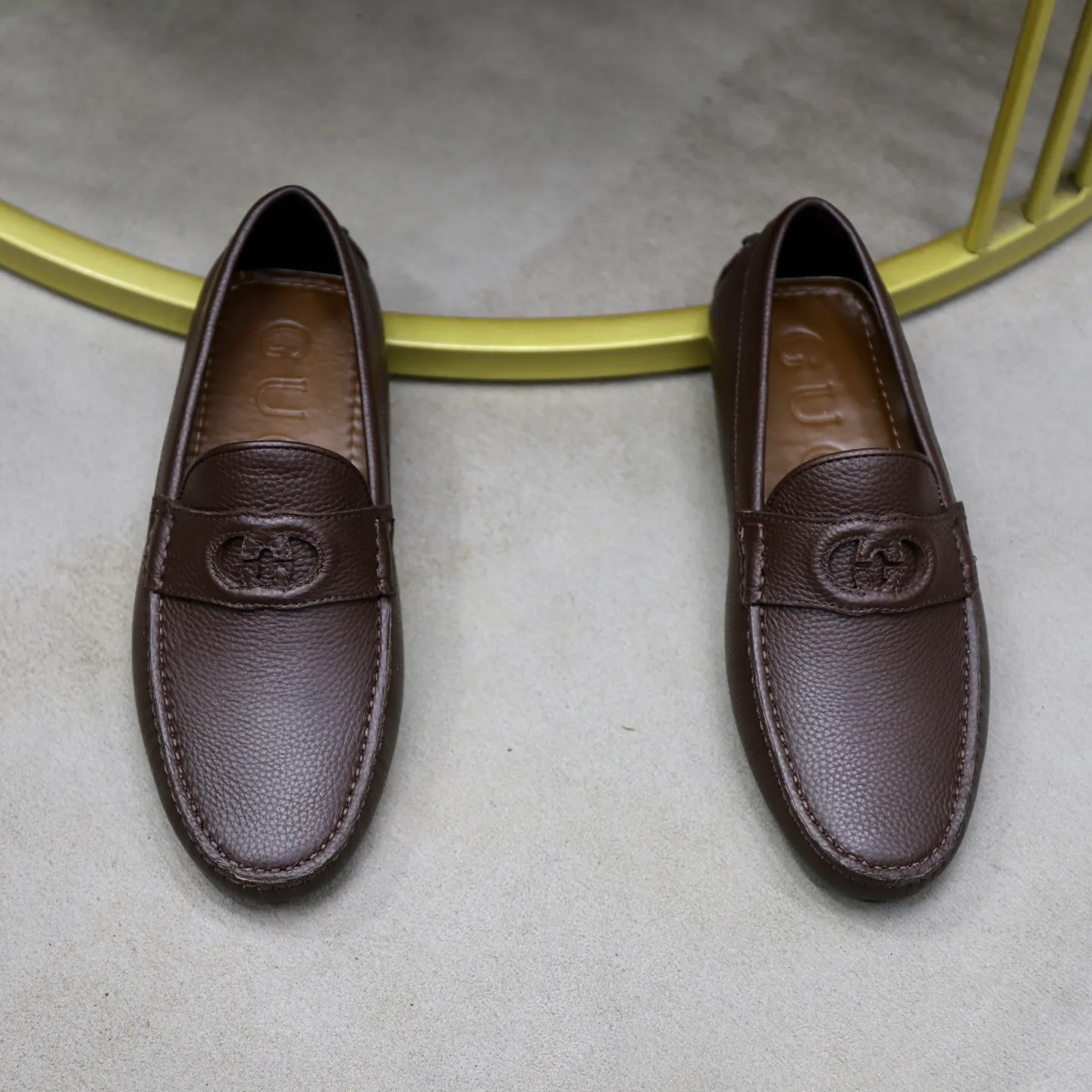 Ex-factory price: 460💰[GUCCI] Gucci ⚠️High-end men’s driving and pedal series ⚠️38-44 (customized for 45) ⚠️All original cowhide leather! Thick and soft! Made entirely of calfskin lining! Rubber sheet anti-slip beanie sole! Three-dimensional package technology! Fashionable and classic! Handicrafts! Original high quality! Feel free to compare!